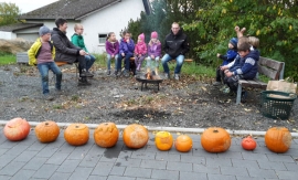 Kürbisschnitzen 2017 KiJuBies Biebern