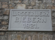 Wasserwerk Biebern mit der Jahreszahl 1921